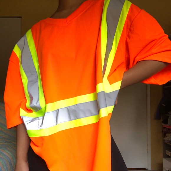REFLECTIVE WORK TEE - Picture 1 of 4